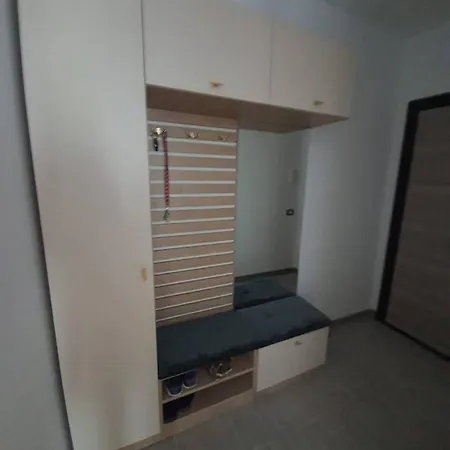 Ema Luxury * Navodari