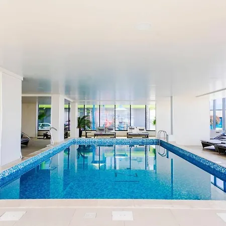 Ema Luxury